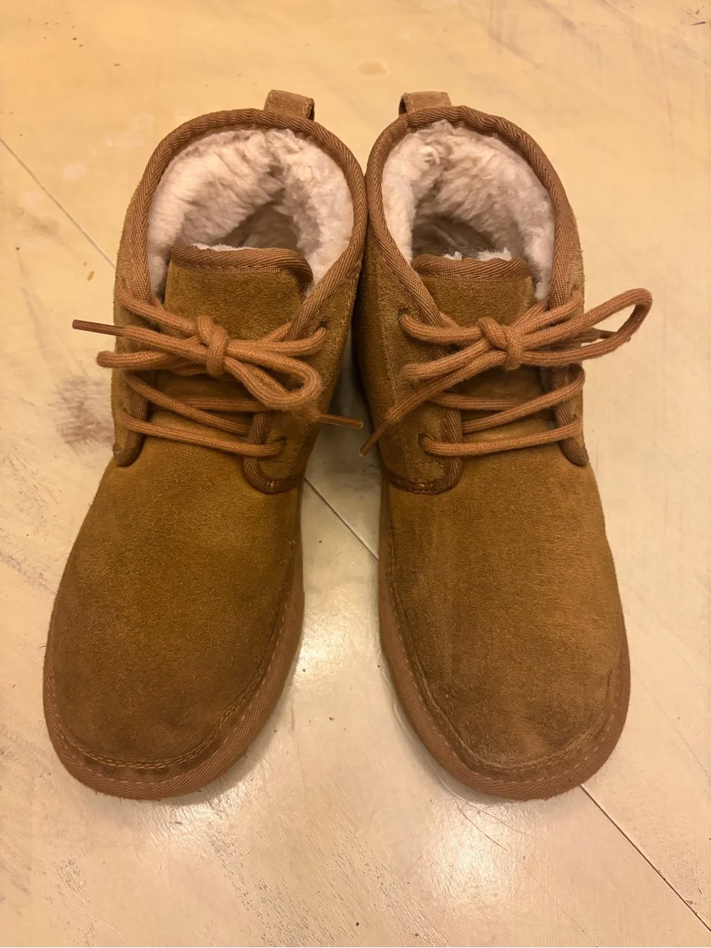 Big Kids UGG Neumel II Ankle Boots - Chestnut Suede, Size 5 US 1017320K
